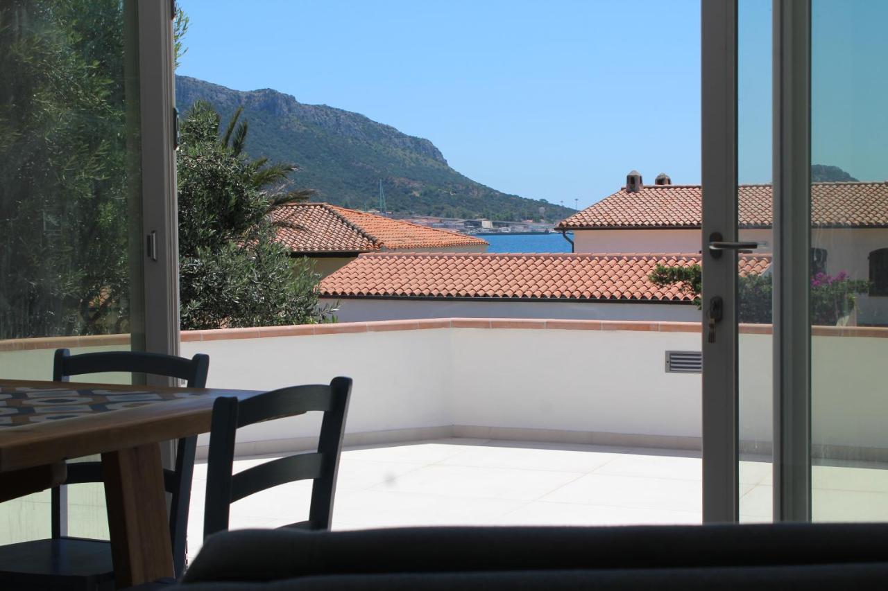 Hotel Bona Ciurrata Golfo Aranci Exterior foto